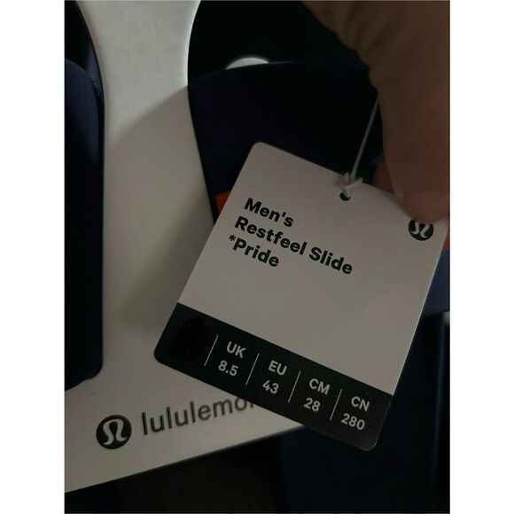Lululemon MEN Restfeel slide *PRIDE - Picture 2 of 5